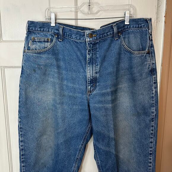 Carhartt Relaxed Fit Jeans Mens Size 42x30 Utility Work Outdoors Rugged Heavy - Picture 4 of 10